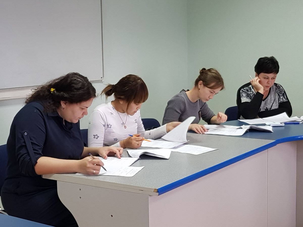 АГУ сертифицировал обучающихся по программе профессиональной переподготовки «Фармация»