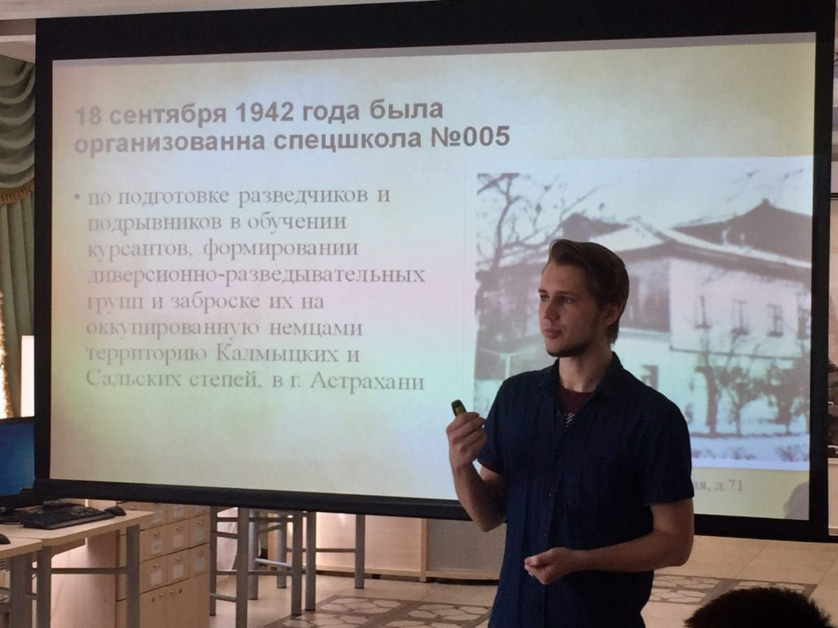 Студенты АГУ провели круглый стол для кадет Суворовского училища