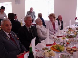 Чествование ветеранов ВОВ и ветеранов труда в ресторане АГУ "Чистая вода"