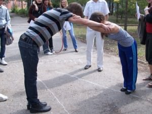 «Верёвочный курс» для первокурсников факультета бизнеса и экономики АГУ